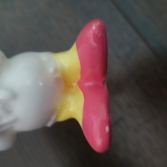 Vintage pair of Donald and Daisy Duck Christmas ornaments - Picture 8 of 10